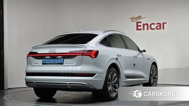 Audi e-Tron id 3686010 из Кореи 12