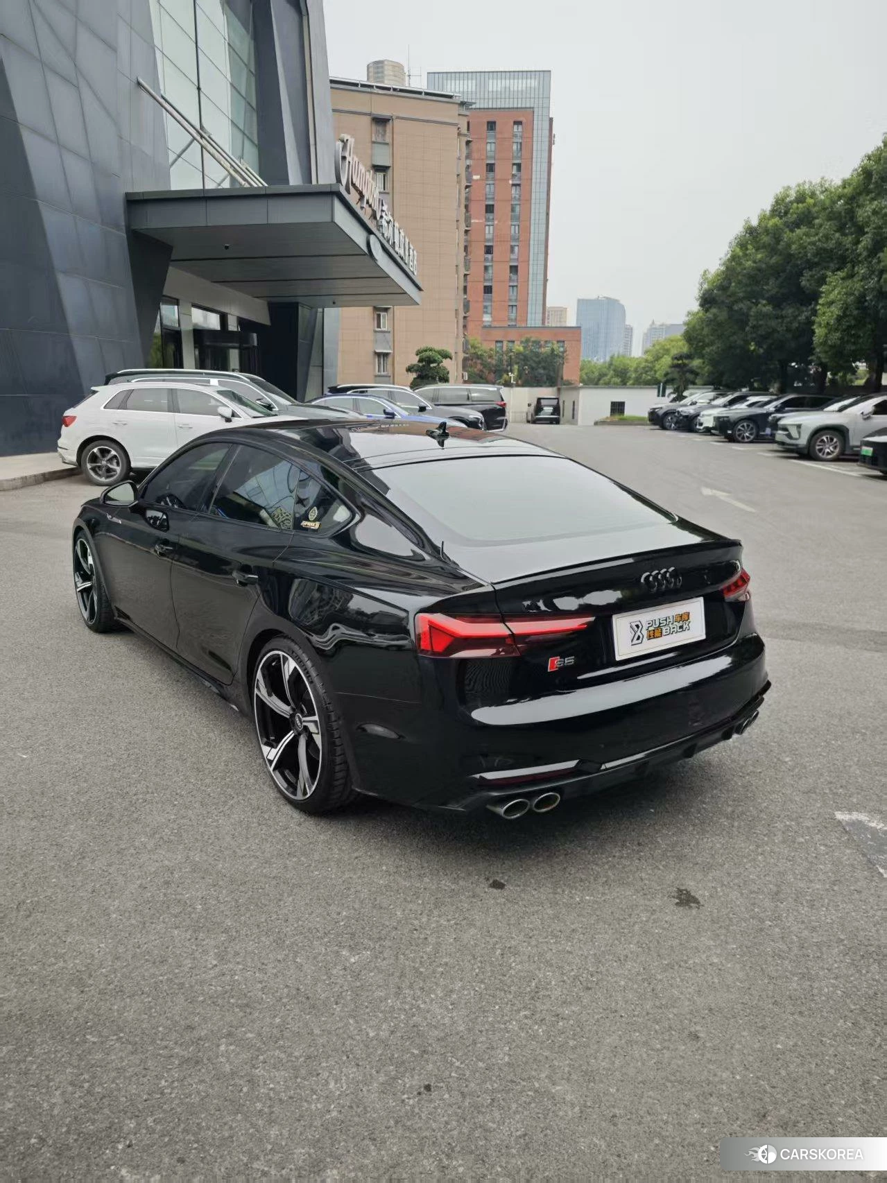 Audi S5 2021 Черный из Китая, фото 2