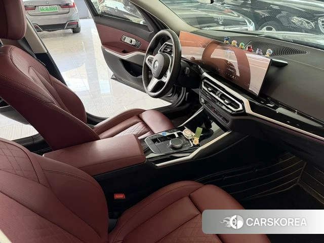 BMW i3 2024 Черный из Китая, фото 2