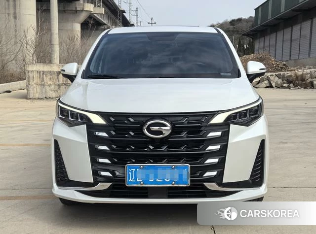 GAC Trumpchi Trumpchi M6 2025 Белый из Китая, фото 2