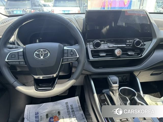 Toyota Highlander 2025 Белый из Китая, фото 2