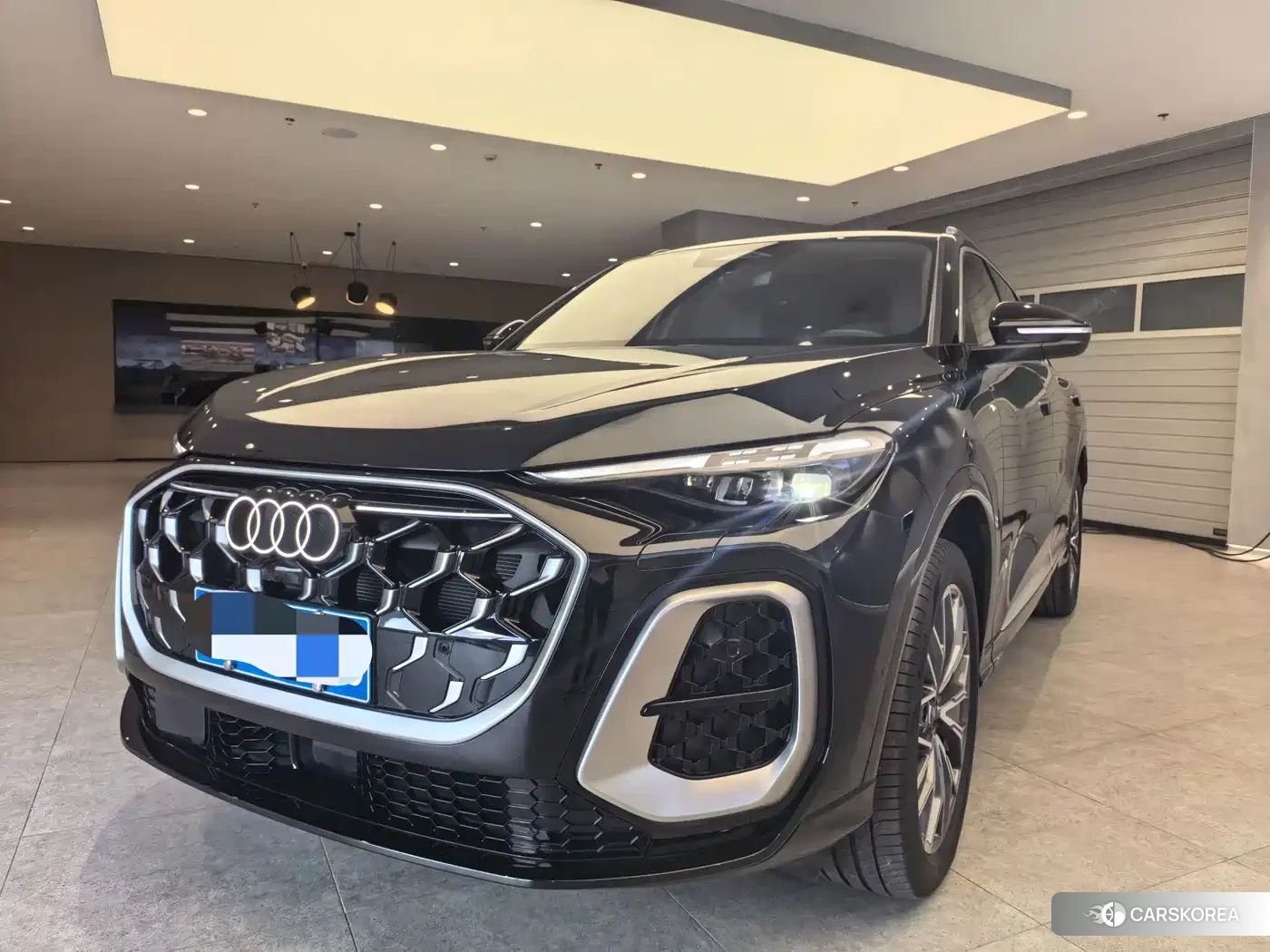 Audi Q5L id 4685951 из Китая 7
