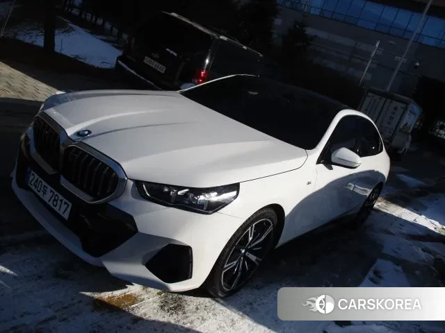 BMW 5 Series (G60) id 3619425 из Кореи 12