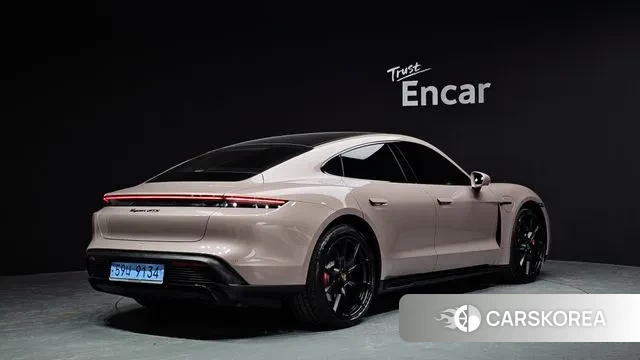 Porsche Taycan id 3599566 из Кореи 12