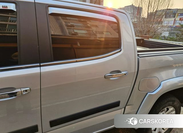 Chevrolet (GM Daewoo) Colorado 2020 Серебряный из Кореи, фото 2