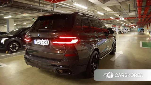 BMW X7 (G07) 2026 Серый из Кореи, фото 6