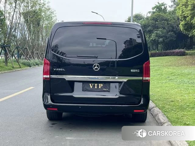 Mercedes-Benz V-class id 4228508 из Китая 12