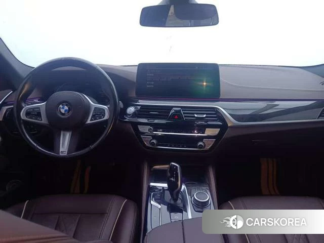 BMW 5 series 2022 Черный из Китая, фото 2