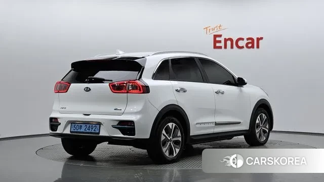 Kia Niro EV id 3407075 из Кореи 12