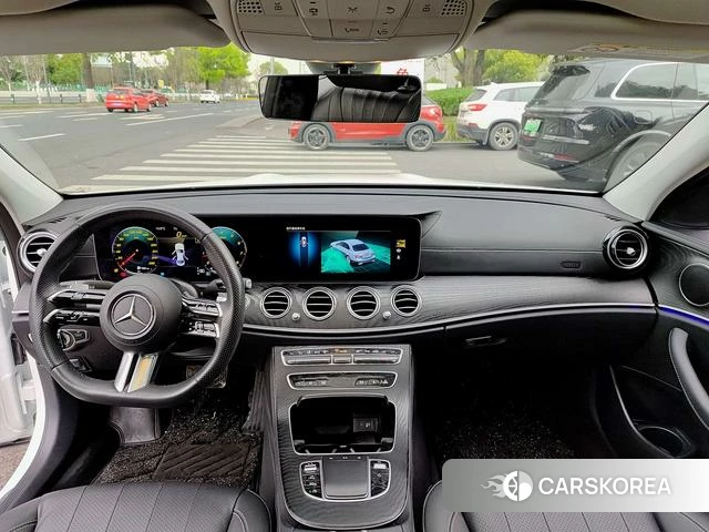 Mercedes-Benz E-class (imported) 2024 Белый из Китая, фото 2
