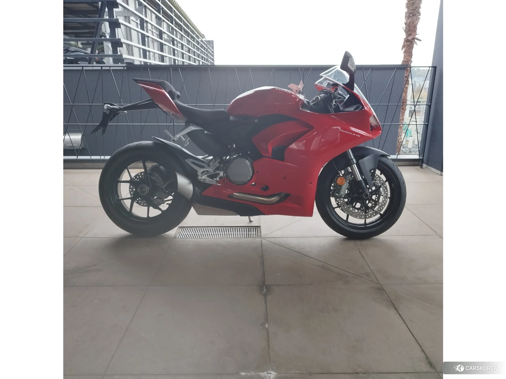 Ducati PANIGALE V2 2020 из Японии, фото 4