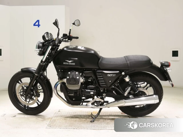 MOTO GUZZI V7 STONE 2015 из Японии
