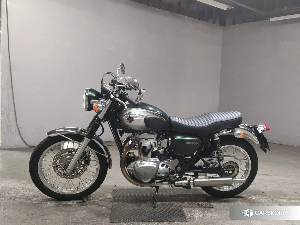 Проданный Kawasaki W800 2011 из Японии, фото 2