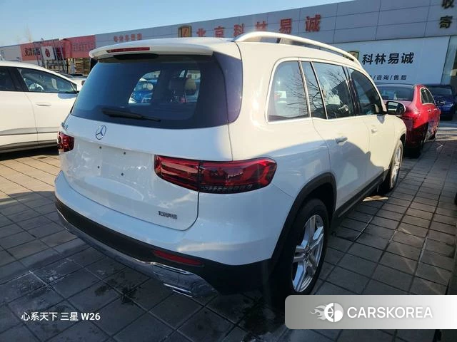 Mercedes-Benz GLB 2023 Белый из Китая, фото 2