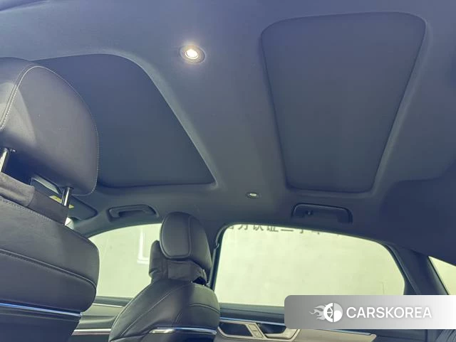Audi A6L id 4336223 из Китая 12