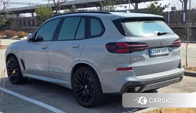 BMW X5 (G05) 2025 Серебристо-серый из Кореи, фото 2