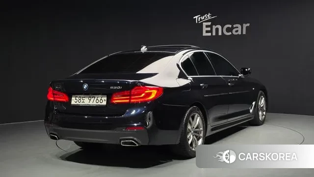 BMW 5 Series (G30) id 3552965 из Кореи 12