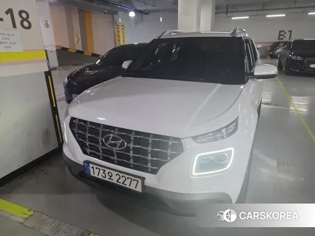 Hyundai Venue 2021 Белый из Кореи, фото 2