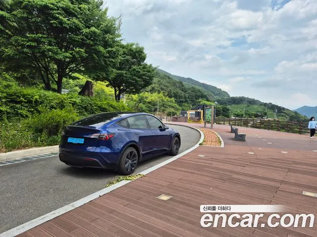 Tesla Model Y 2023 Синий из Кореи, фото 4