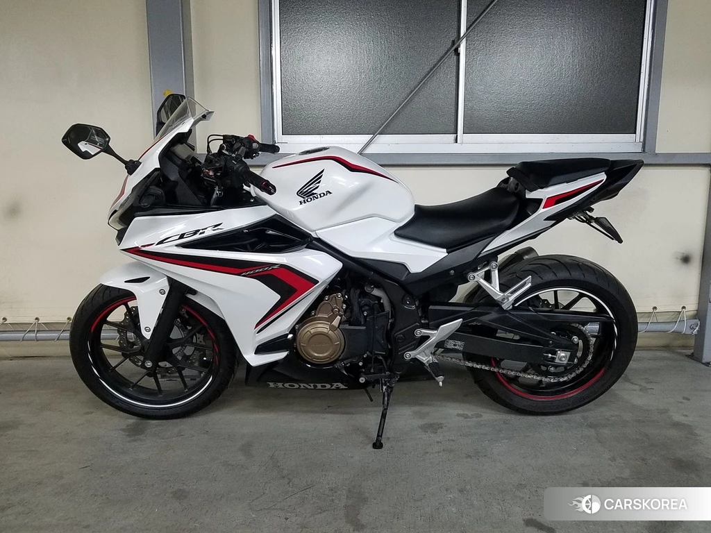 Проданный Honda CBR400R ABS 2020 из Японии