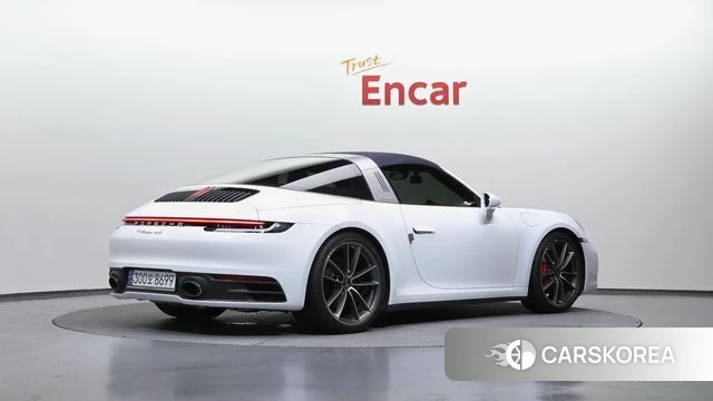 Porsche 911(992) id 4381809 из Кореи 12