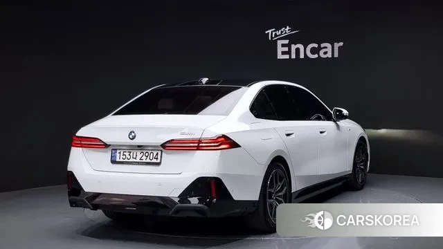 BMW 5 Series (G60) id 3393979 из Кореи 12