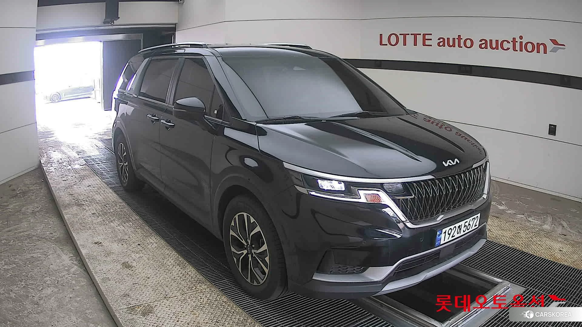 Kia Carnival id 3888413 из Кореи 12