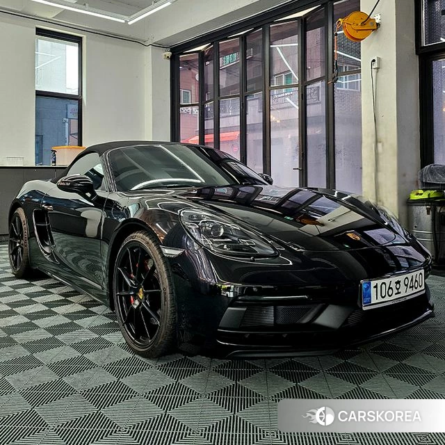 Porsche 718 Boxster 2025 Черный из Кореи, фото 2