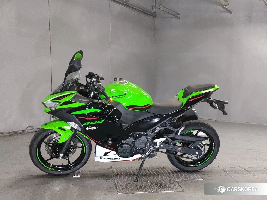 Проданный Kawasaki NINJA 400 2021 из Японии