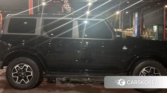 Ford Bronco 6th Generation 2023 Черный из Кореи, фото 4