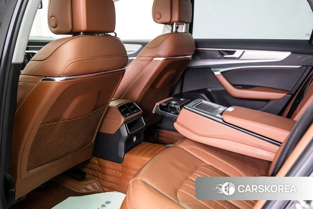 Audi A6L id 4271720 из Китая 12