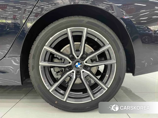 BMW 3 series id 4289983 из Китая 12