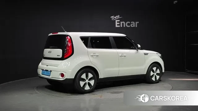 Kia Soul EV id 3156716 из Кореи 12