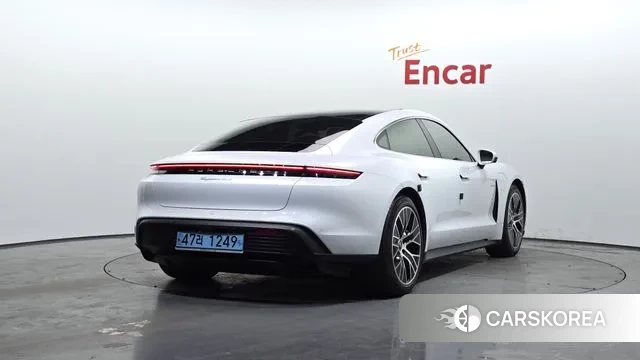 Porsche Taycan id 3676476 из Кореи 12