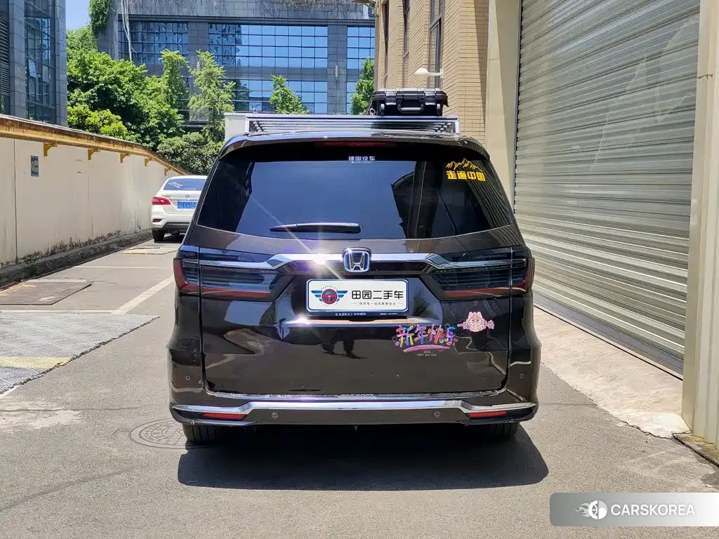 Honda Elysion 2022 Champagne/brown из Китая, фото 3
