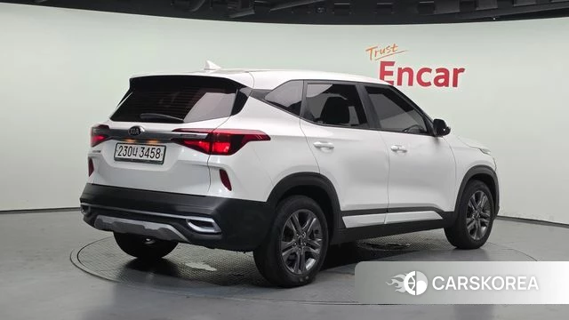 Kia Seltos id 4567736 из Кореи 12