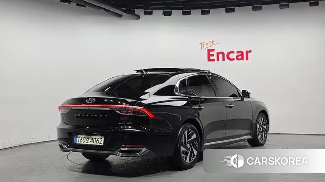 Hyundai The New Grandeur IG Hybrid id 3676548 из Кореи 12