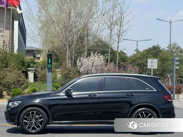 Mercedes-Benz GLC 2021 Черный из Китая, фото 2