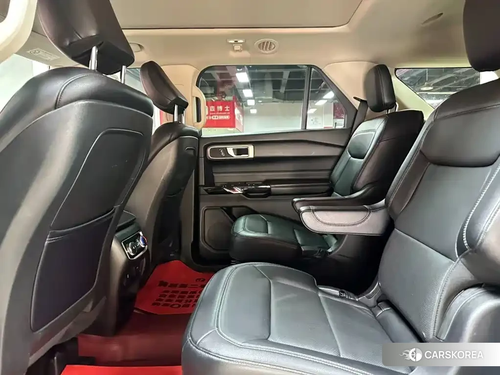 Ford Explorer 2021 Red/purple из Китая, фото 2