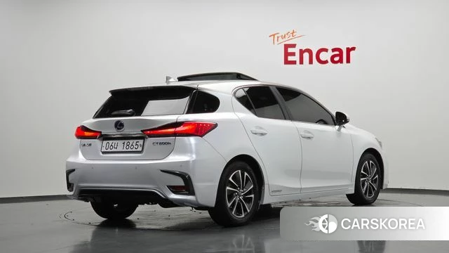Lexus CT200h id 4751314 из Кореи 12
