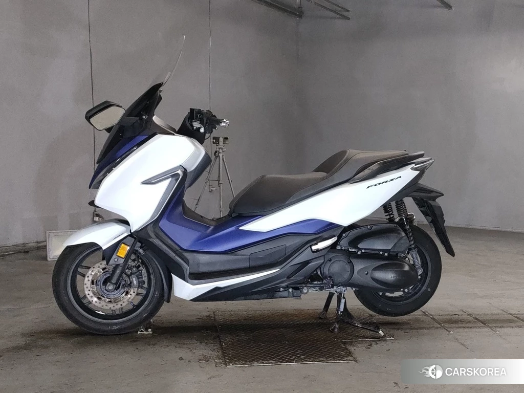 Проданный Honda FORZA 2018 из Японии