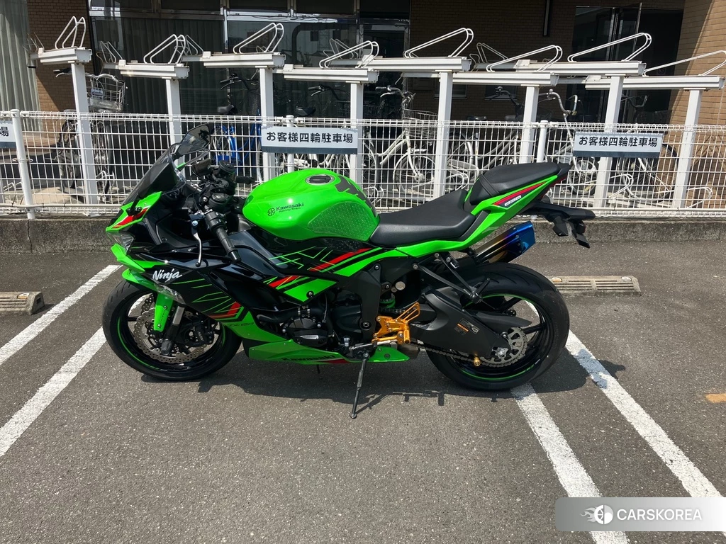 Проданный Kawasaki NINJA ZX-6R 2022 из Японии, фото 2