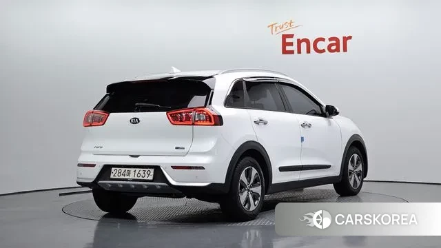 Kia Niro id 3009389 из Кореи 12