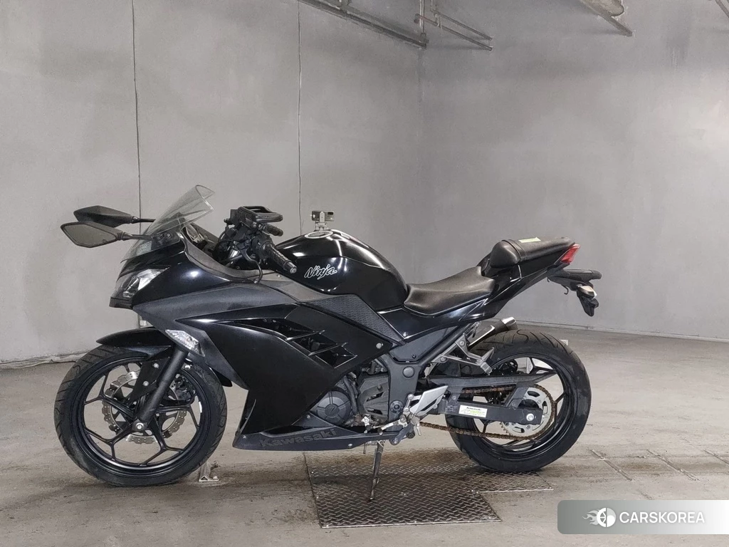 Проданный Kawasaki NINJA 250 2013 из Японии, фото 2