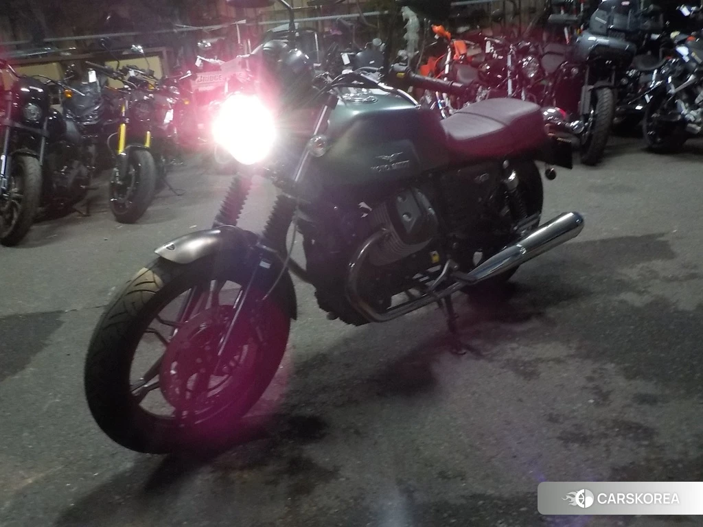 Проданный OTHER MOTO GUZZI V7 STONE 2015 из Японии, фото 2