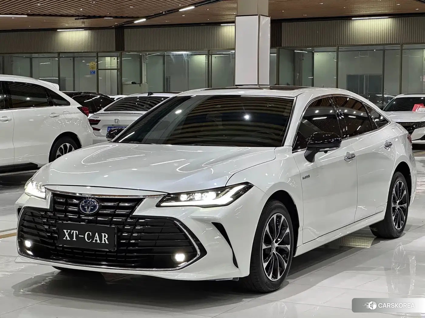 Toyota Avalon 2023 Белый из Китая, фото 6