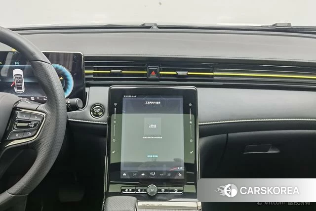 Roewe eRX5 id 4236145 из Китая 12