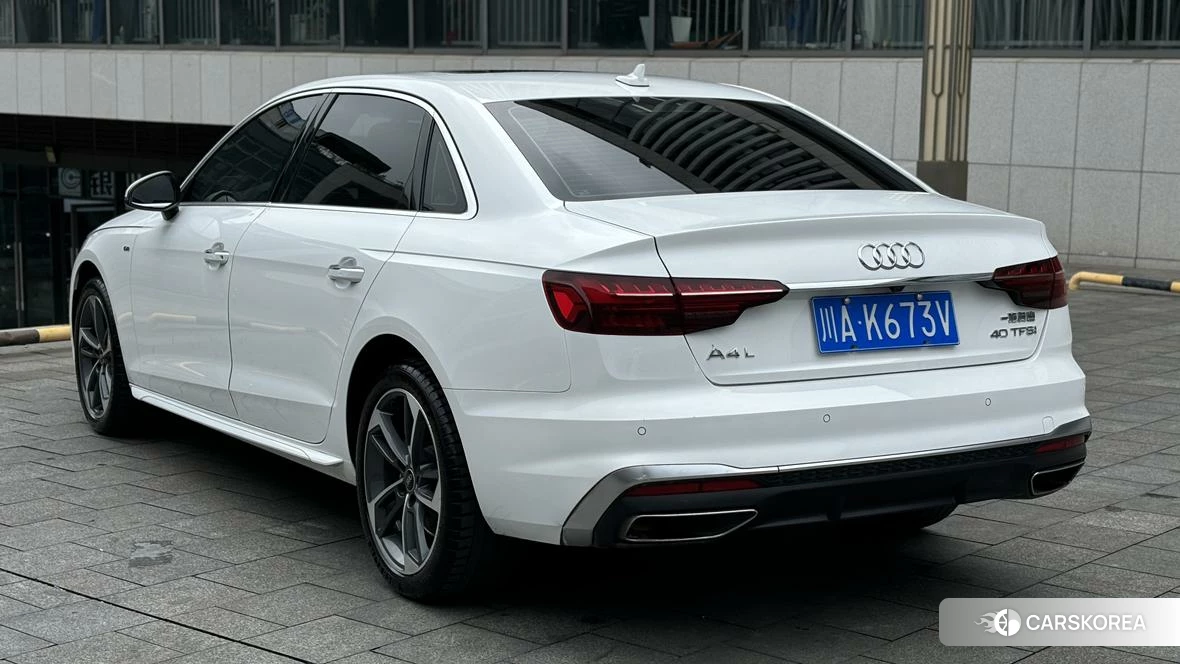 Audi A4L 2021 Белый из Китая, фото 4