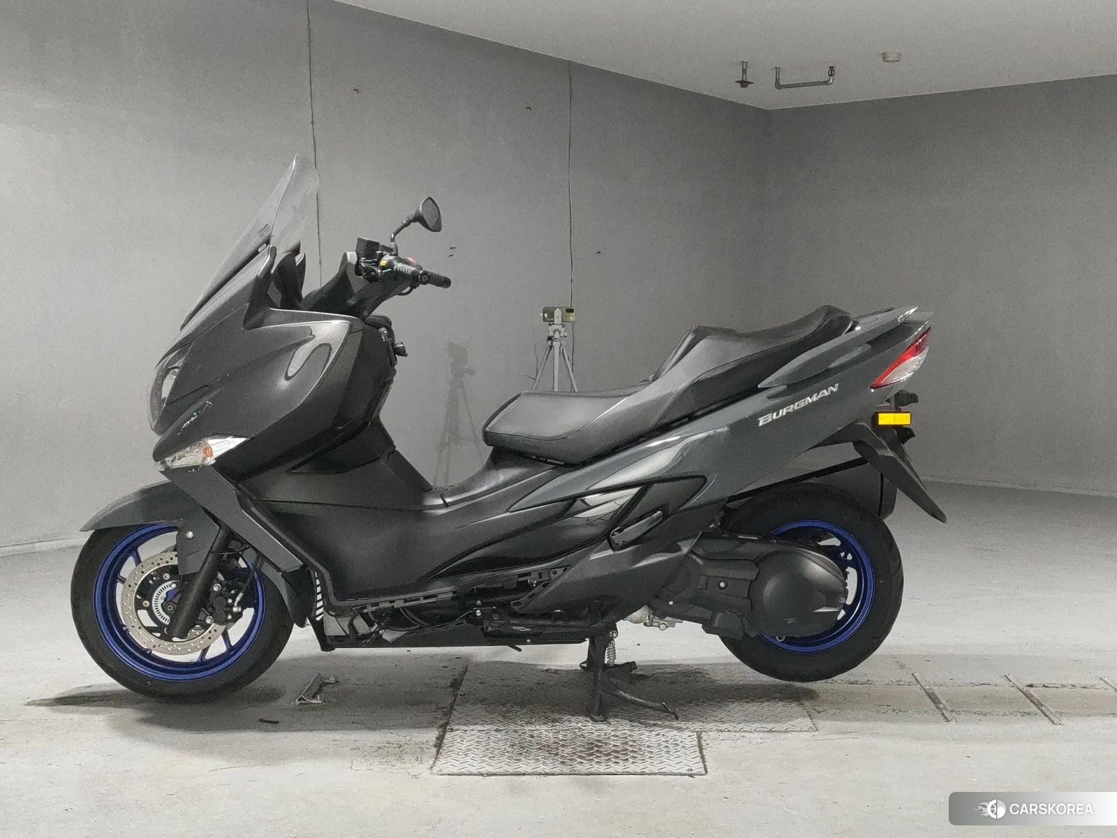 Suzuki BURGMAN 400 2023 из Японии, фото 4
