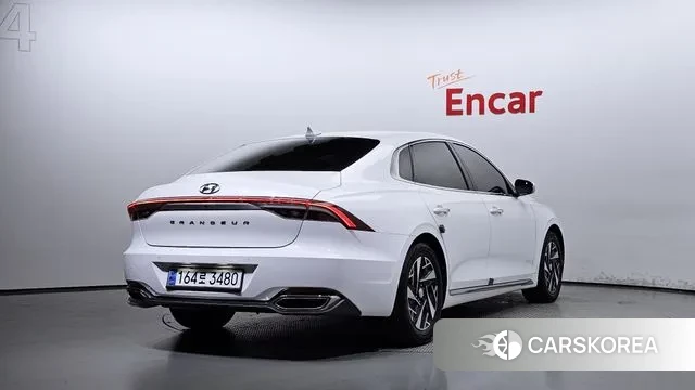 Hyundai The New Grandeur IG Hybrid id 3059909 из Кореи 12